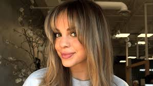 How Your Hair Can Immediately Change Your Look